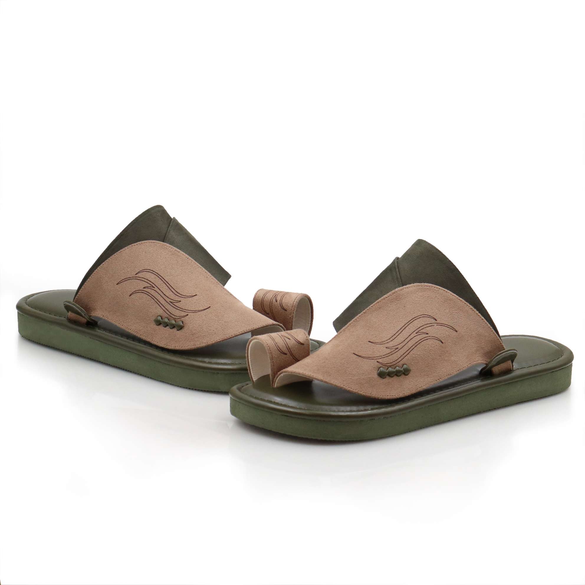 1حذاء شرقي زيتي في بيج 1حذاء شرقي زيتي في بيج