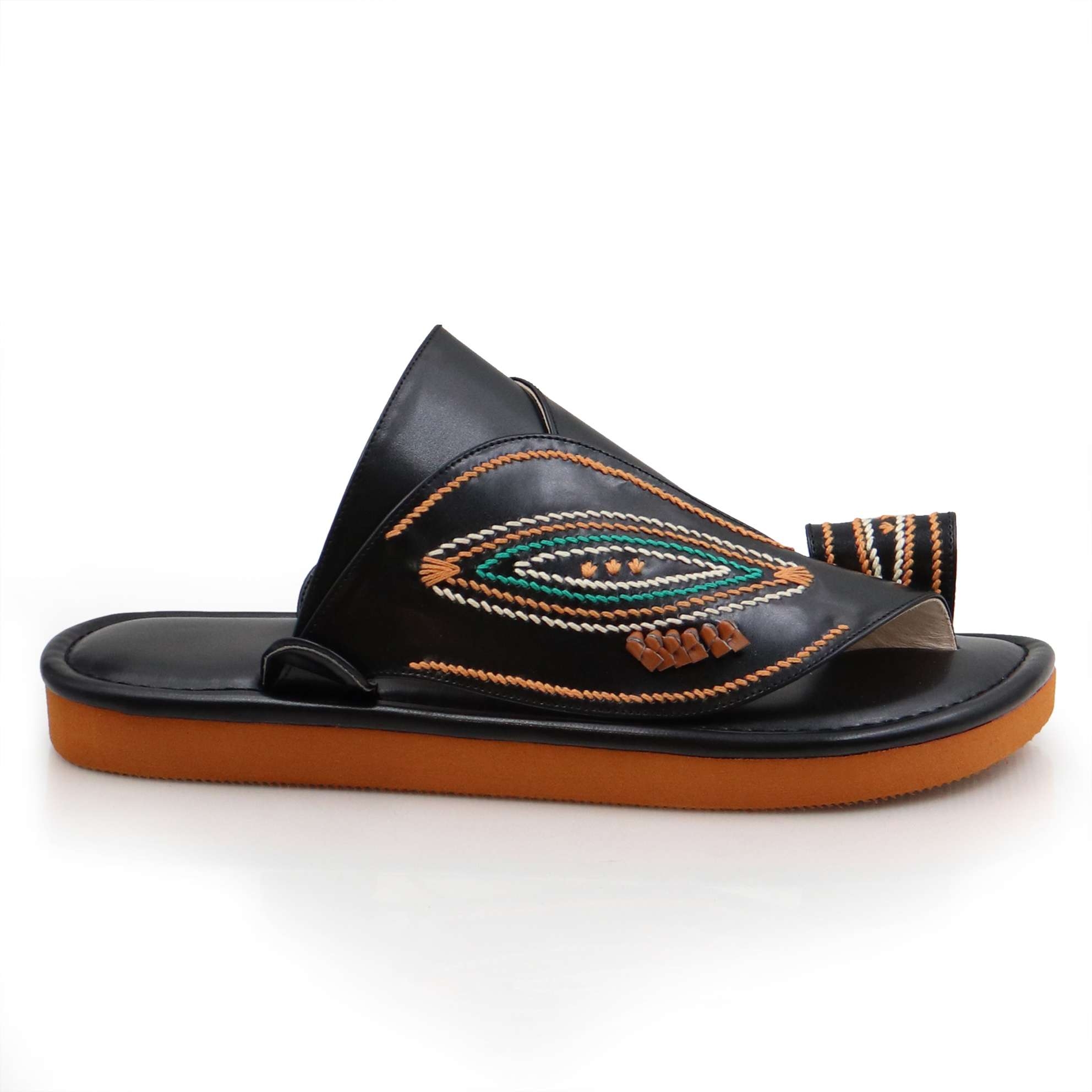 حذاء مطرز جلد اسود3 حذاء مطرز جلد اسود3