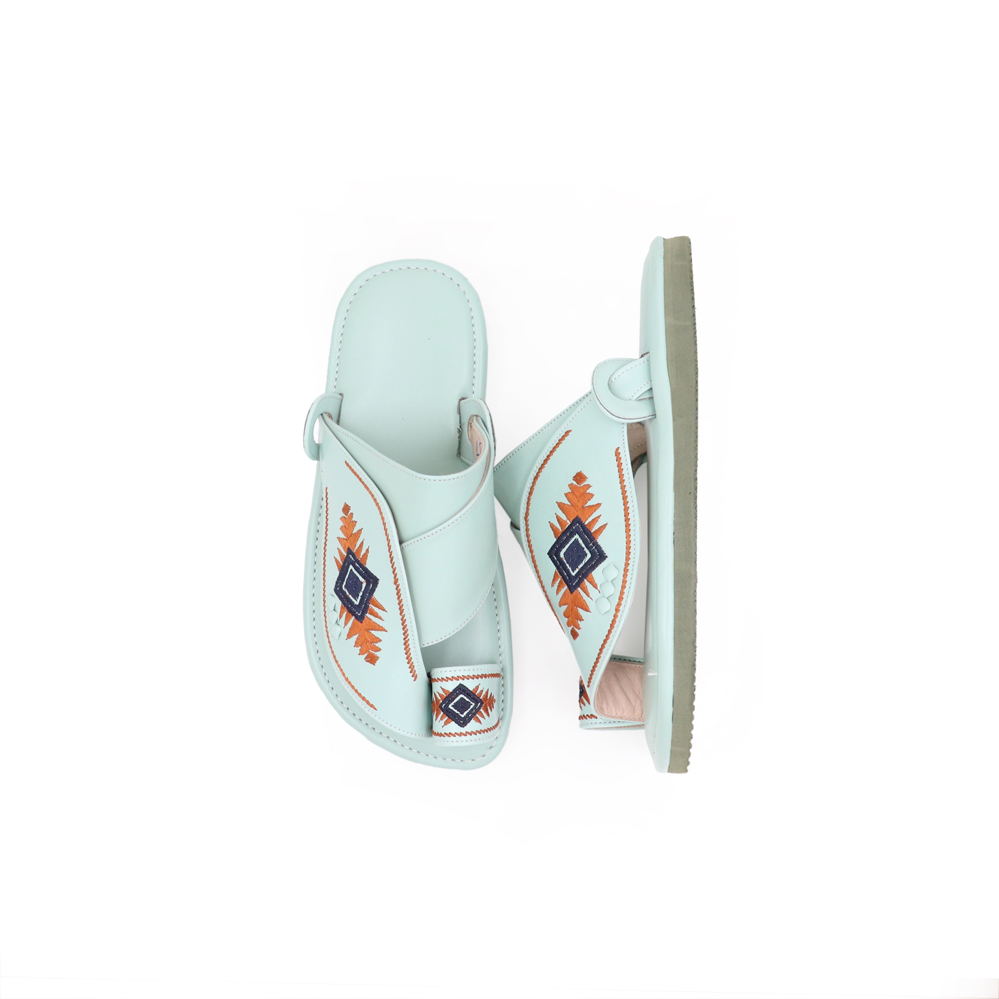 حذاء ولادي شرقي مطرز سماوي حذاء ولادي شرقي مطرز سماوي