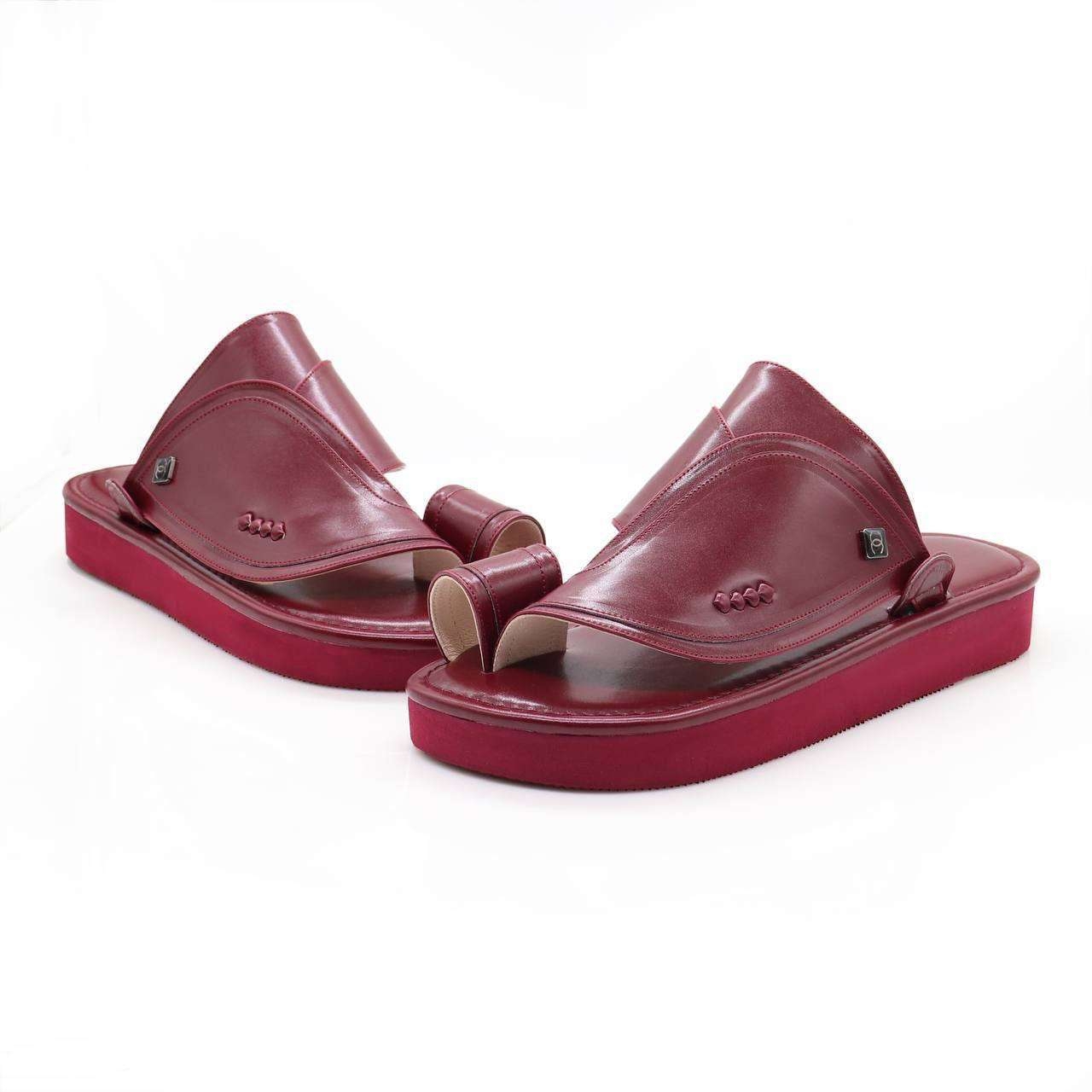 حذاء شرقي سادة عنابي حذاء شرقي سادة عنابي