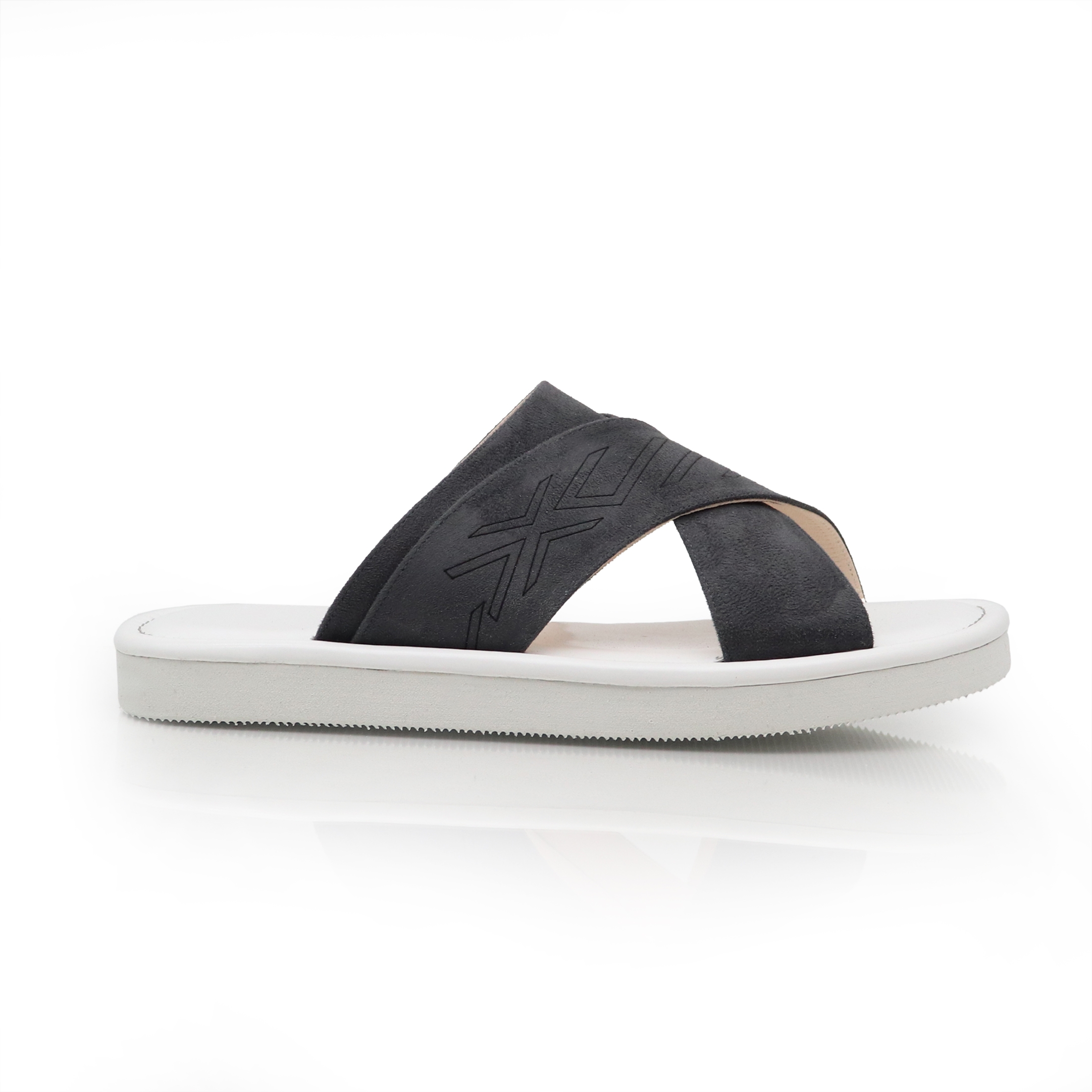 حذاء شرقي بنعل أبيض 1 حذاء شرقي بنعل أبيض 1