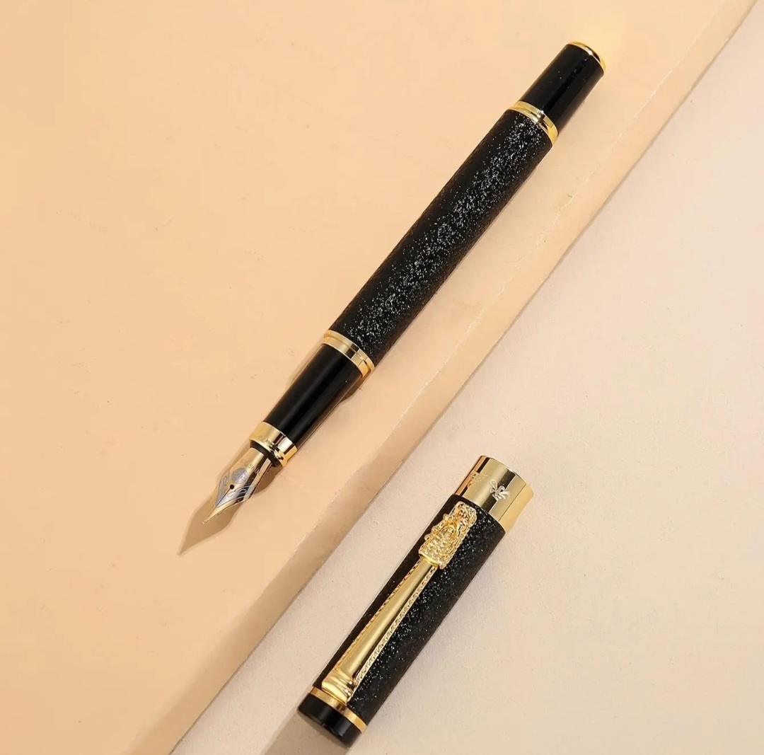 قلم نافورة محمول باللون اسود1 قلم نافورة محمول باللون اسود1