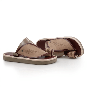 حذية شرقية مطرزةلون بني2 حذية شرقية مطرزةلون بني2