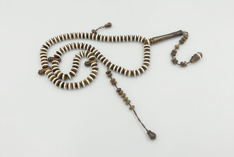 سبحة كوك مطعم 99 خرزة سبحة كوك مطعم 99 خرزة