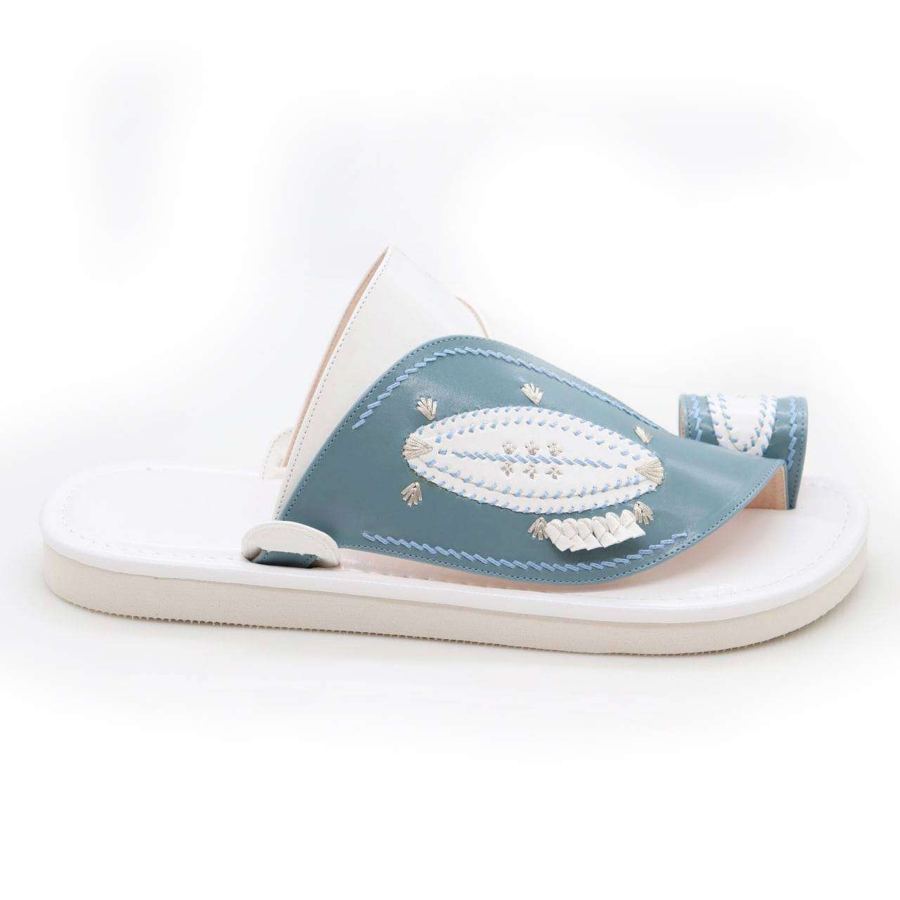 حذاء شرقي مطرز ابيض3 حذاء شرقي مطرز ابيض3