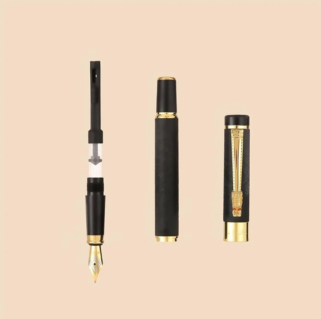 قلم نافورة محمول باللون الذهبي2 قلم نافورة محمول باللون الذهبي2