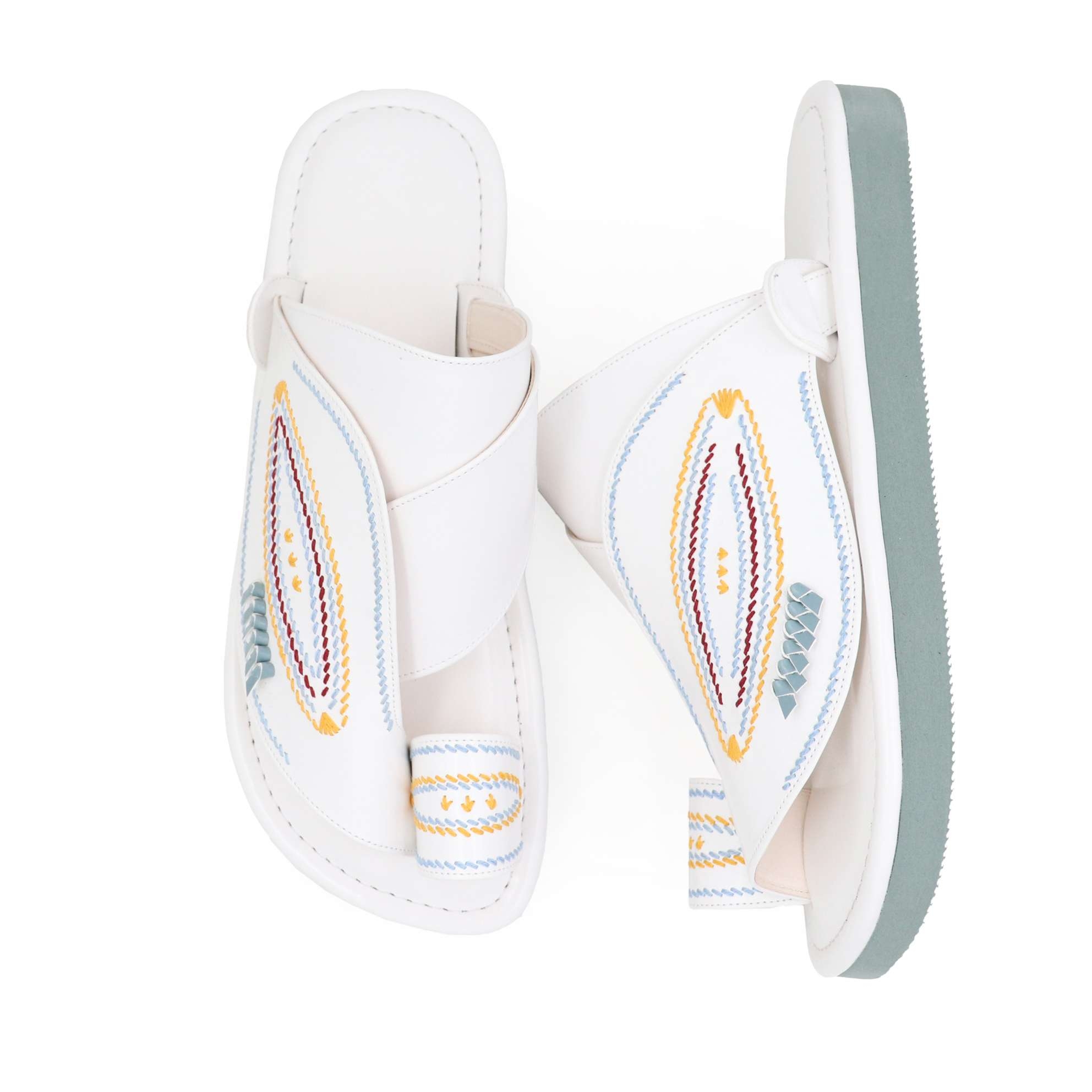 4حذاء شرقي جلد ابيض 4حذاء شرقي جلد ابيض