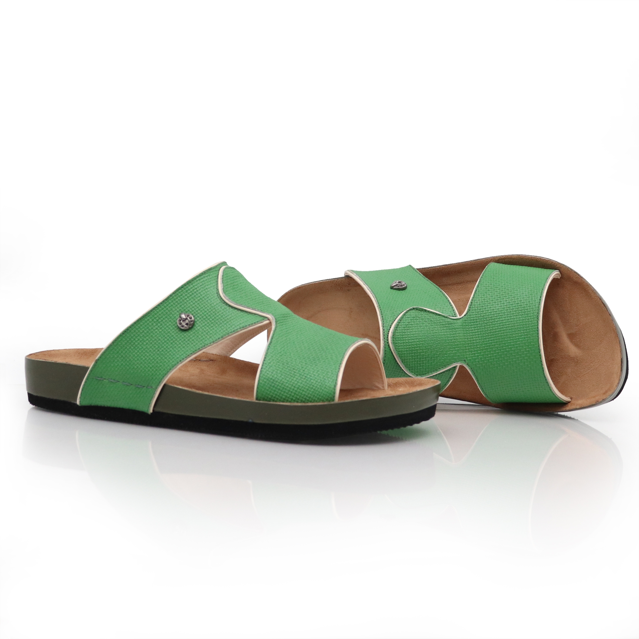 حذاء طبي جلد طبيعي اخضر 1 حذاء طبي جلد طبيعي اخضر 1