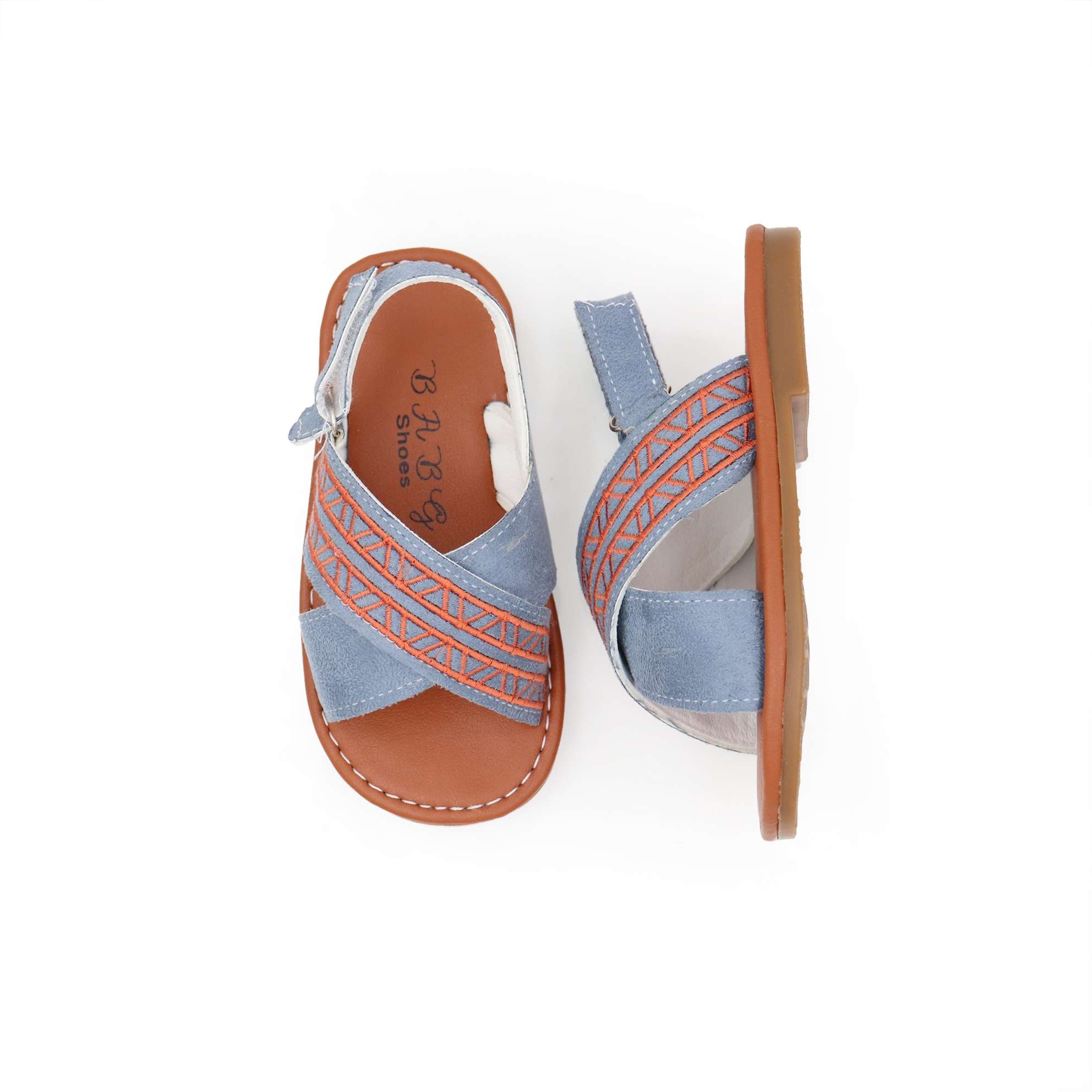 حذاء ولادي رمادي مطرز حذاء ولادي رمادي مطرز