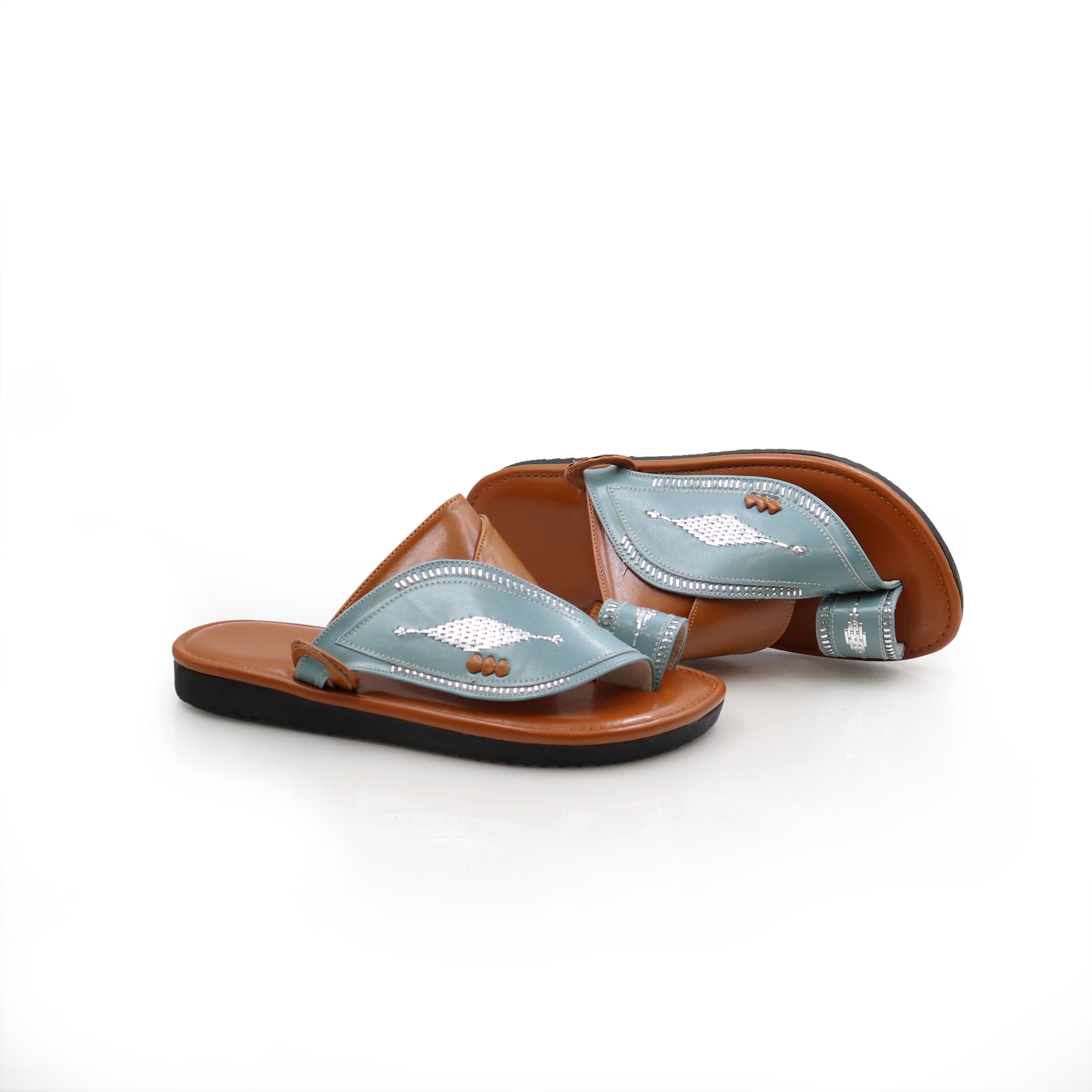 حذاء ولادي مطرز برتقالي حذاء ولادي مطرز برتقالي