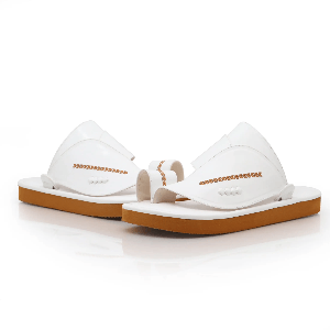 احذية شرقية مطرزة ابيض احذية شرقية مطرزة ابيض