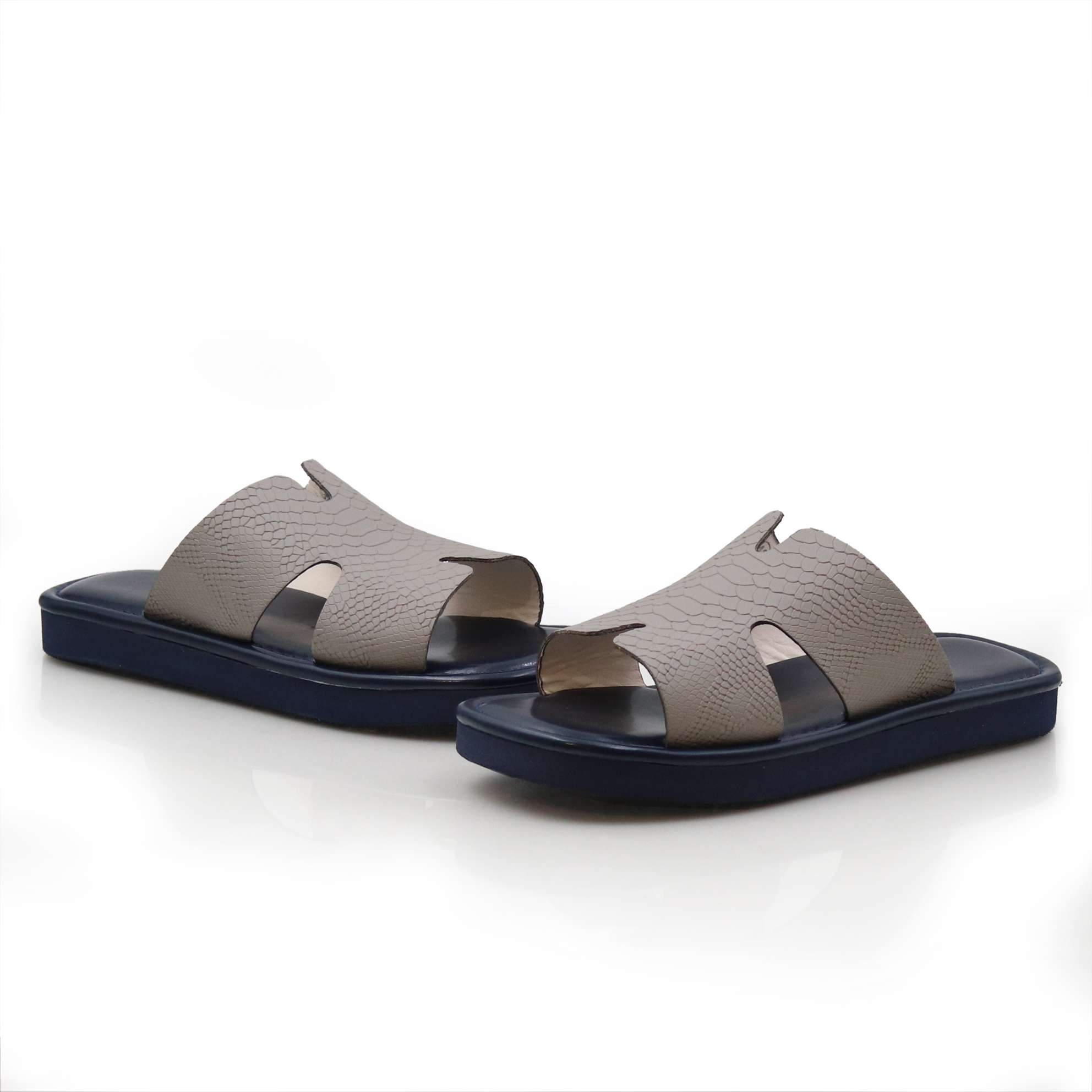 حذاء شرقي جلد طبيعي رصاصي حذاء شرقي جلد طبيعي رصاصي