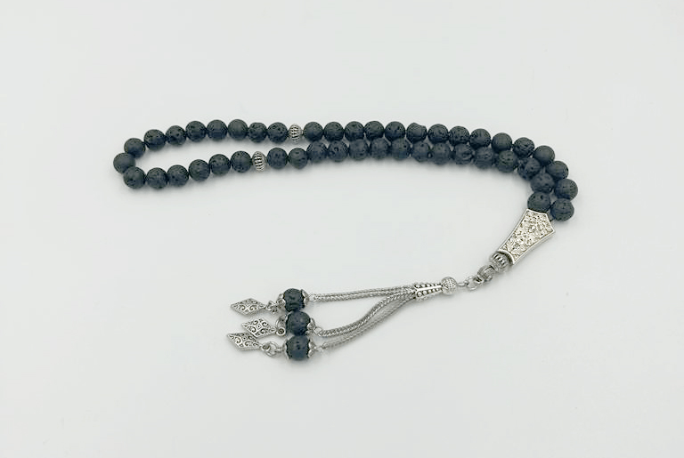 سبحة عقيق برازيلي بركاني 45 خرزة سبحة عقيق برازيلي بركاني 45 خرزة