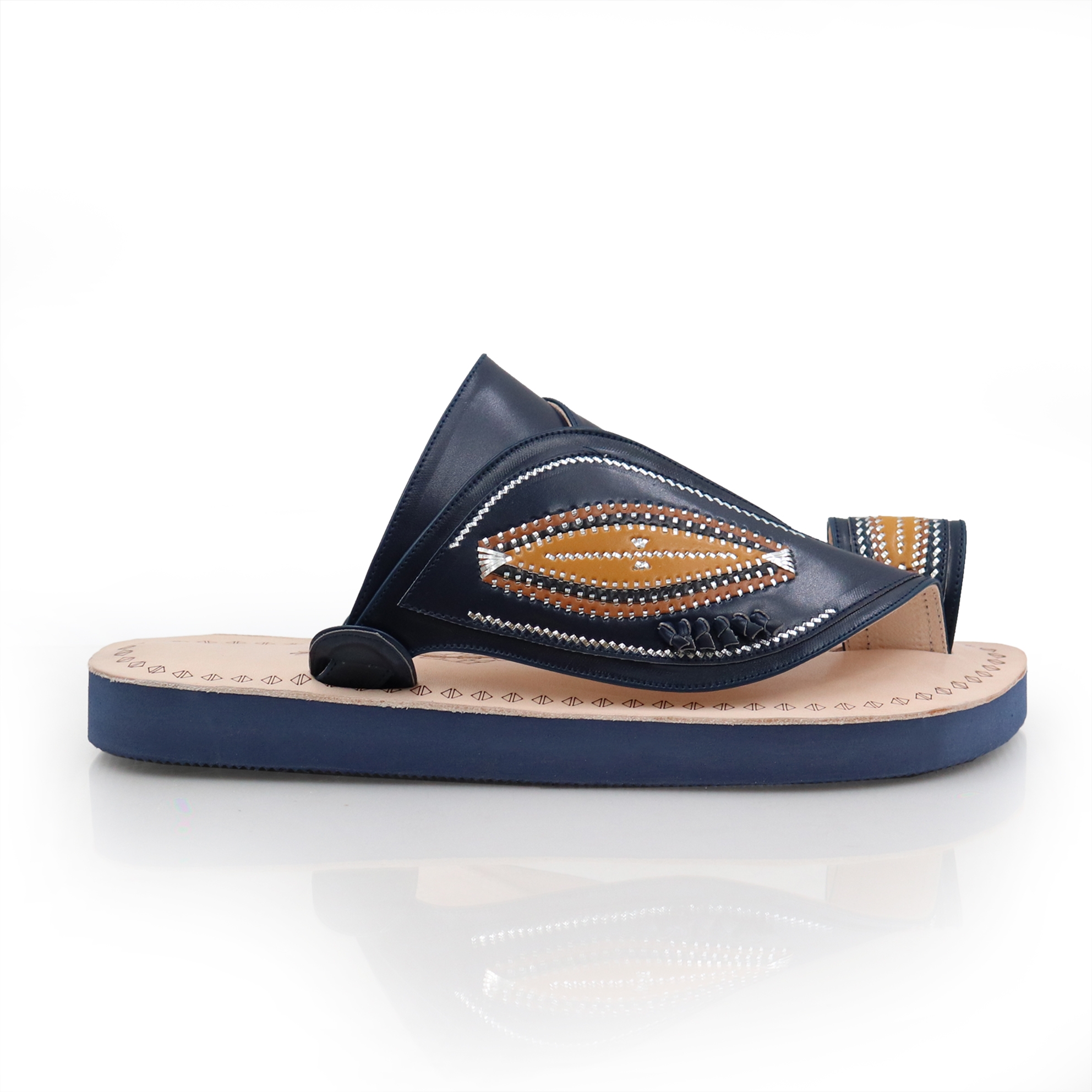 حذاء شرقي مطرز اسود غامق2 حذاء شرقي مطرز اسود غامق2