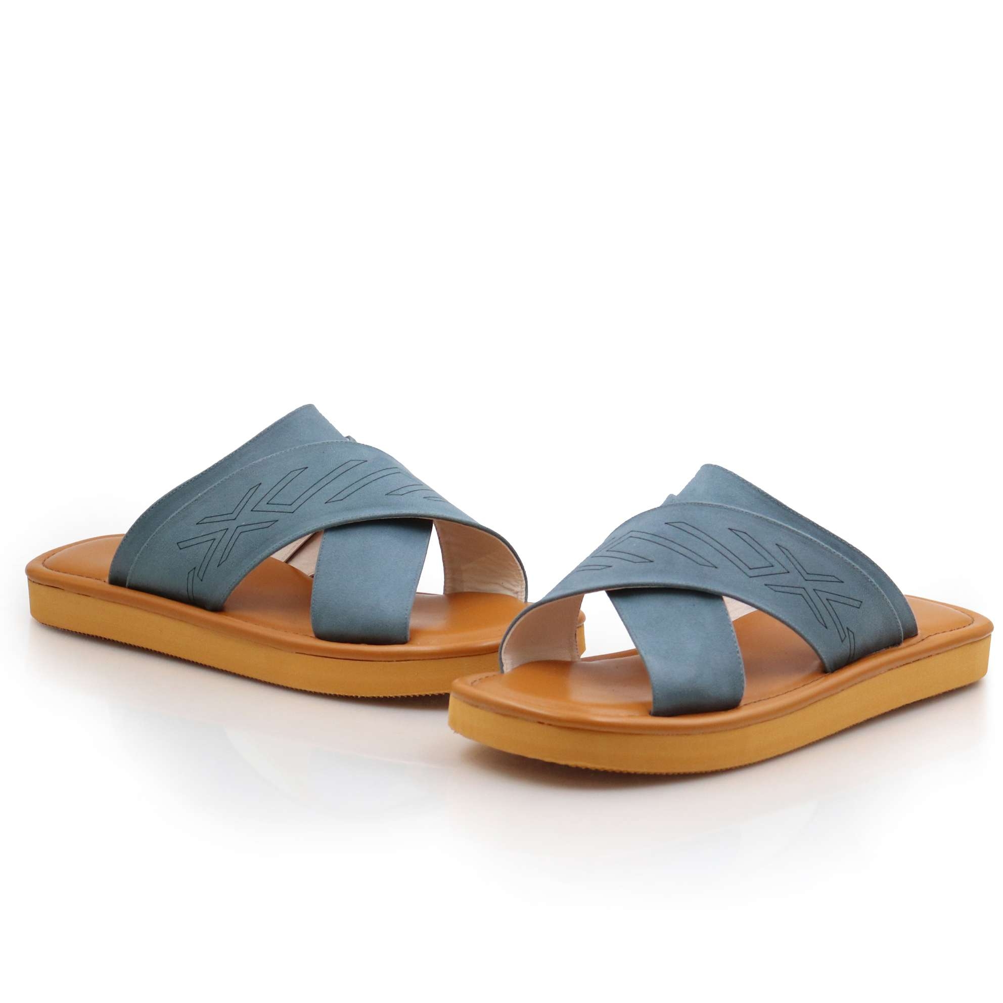 حذاء شرقي لبني بنعل جملي حذاء شرقي لبني بنعل جملي