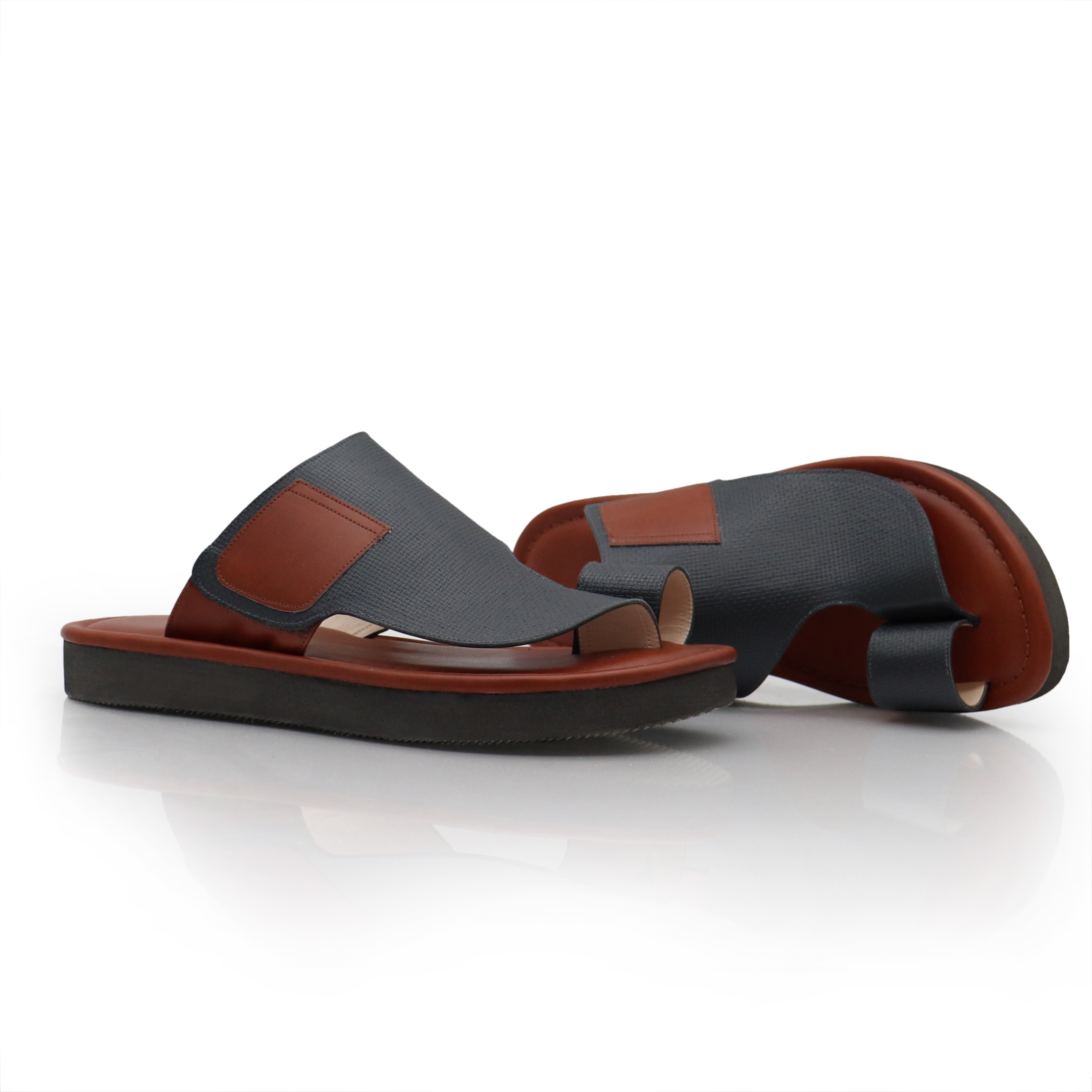 حذاء شرقي كاجوال رصاصي وبني 1 حذاء شرقي كاجوال رصاصي وبني 1