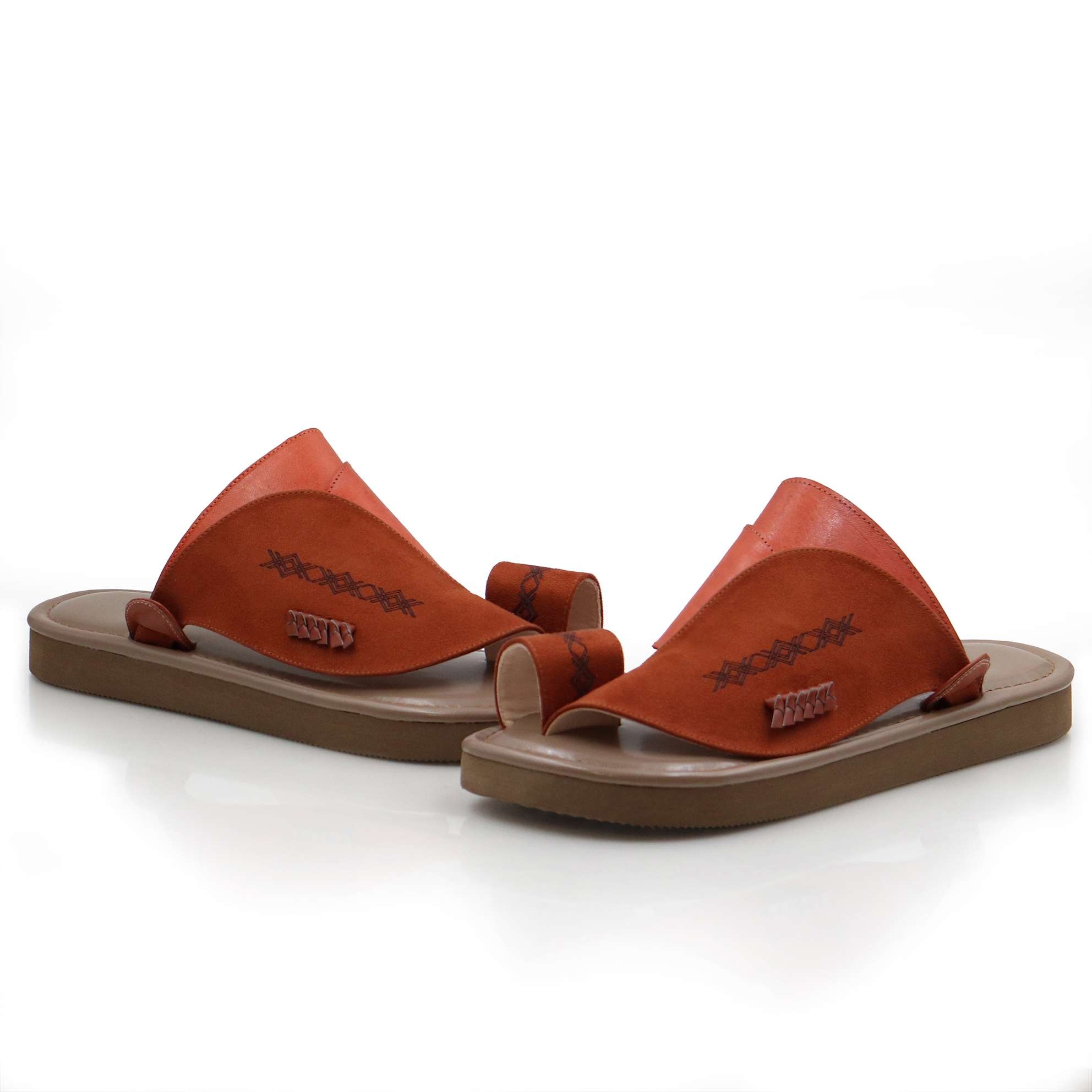 حذاء شرقي مطرز جملي1 حذاء شرقي مطرز جملي1