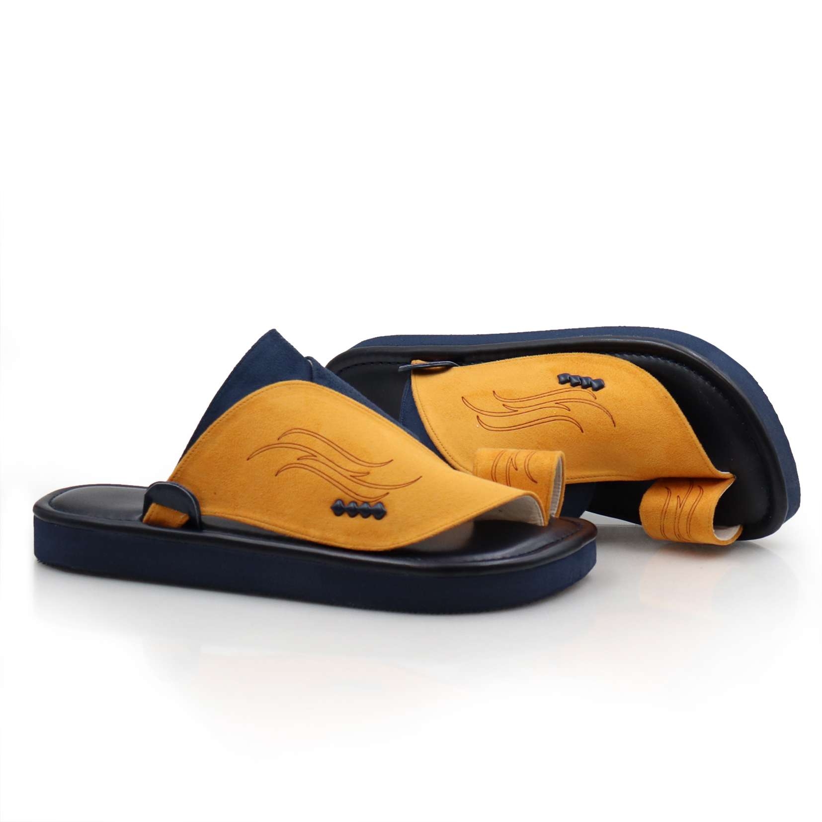 2حذاء مطرز اصفر 2حذاء مطرز اصفر