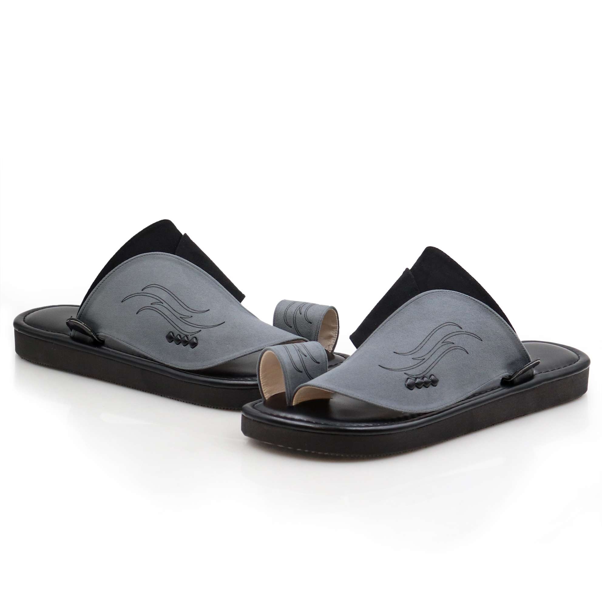 حذاء مطرز رصاصي في اسود1 حذاء مطرز رصاصي في اسود1