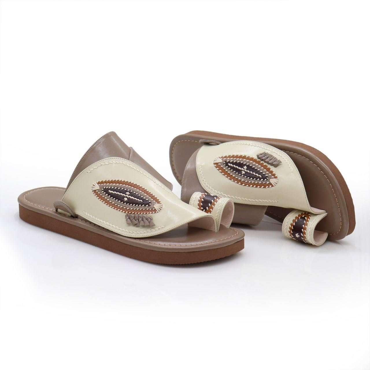 حذاء شرقي مطرز لون بيج2 حذاء شرقي مطرز لون بيج2