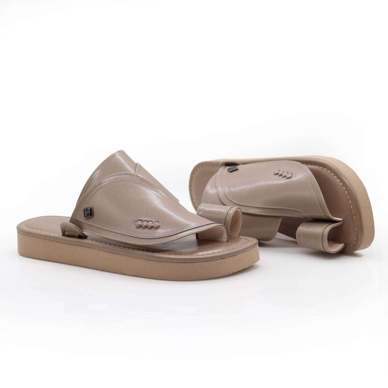 حذاء شرقي فخم بيج 1 حذاء شرقي فخم بيج 1