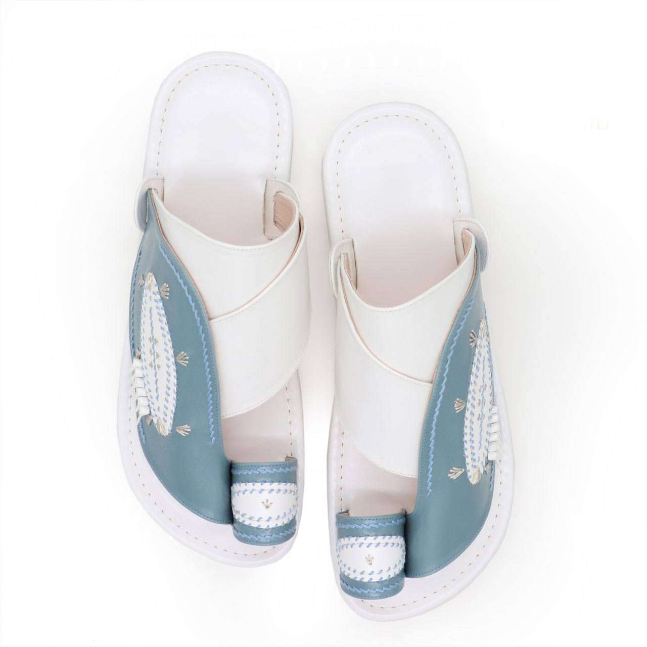 حذاء شرقي مطرز ابيض4 حذاء شرقي مطرز ابيض4