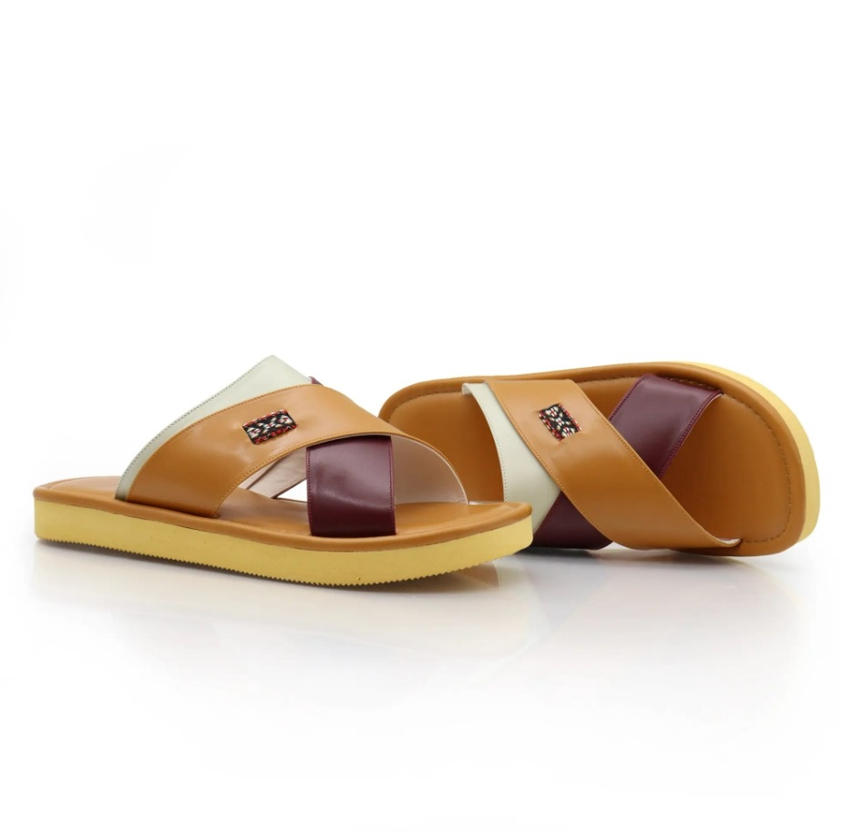 حذاء زبيري ملون حذاء زبيري ملون