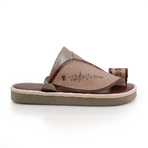 حذية شرقية مطرزةلون بني3 حذية شرقية مطرزةلون بني3