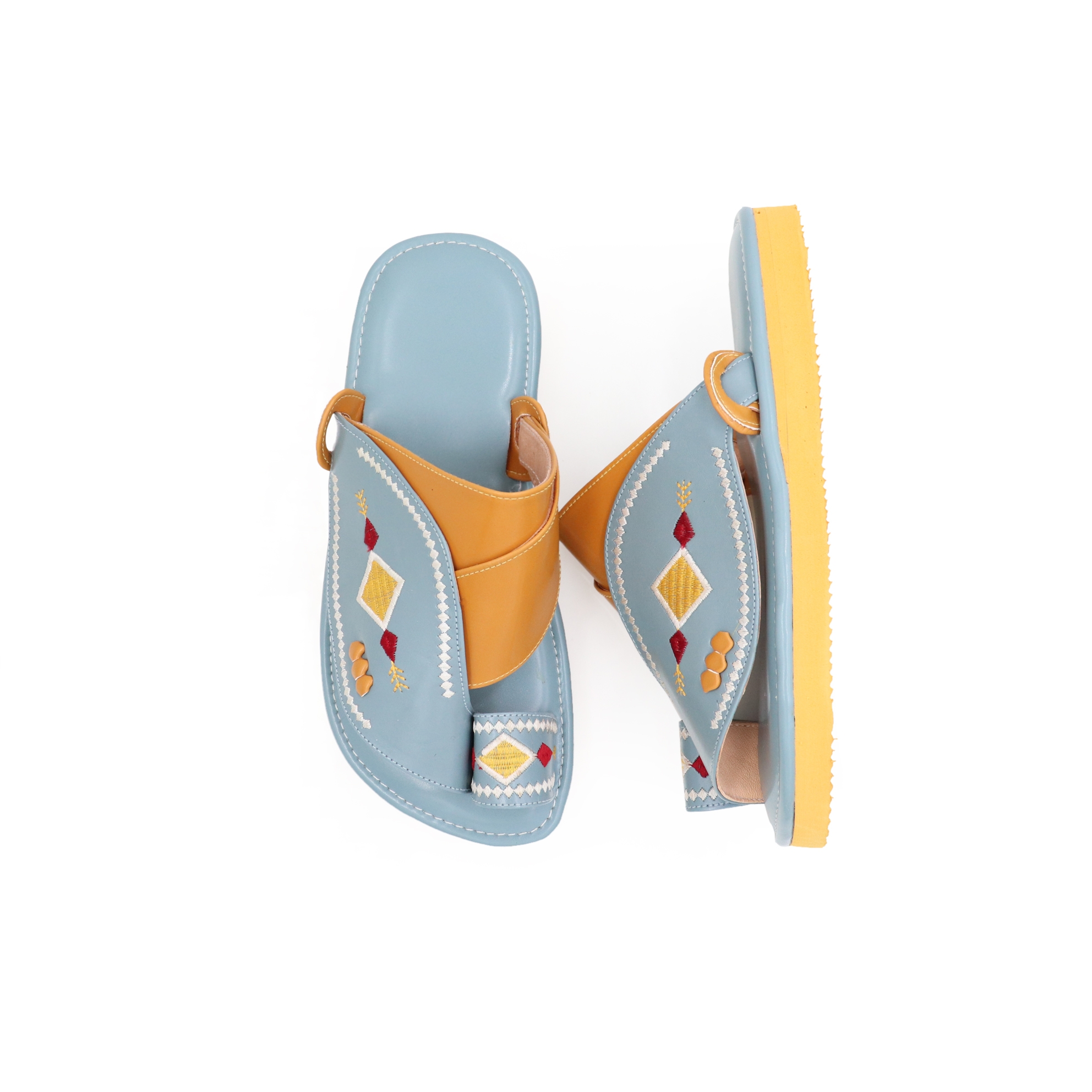 حذاء ولادي سماوي مطرز حذاء ولادي سماوي مطرز