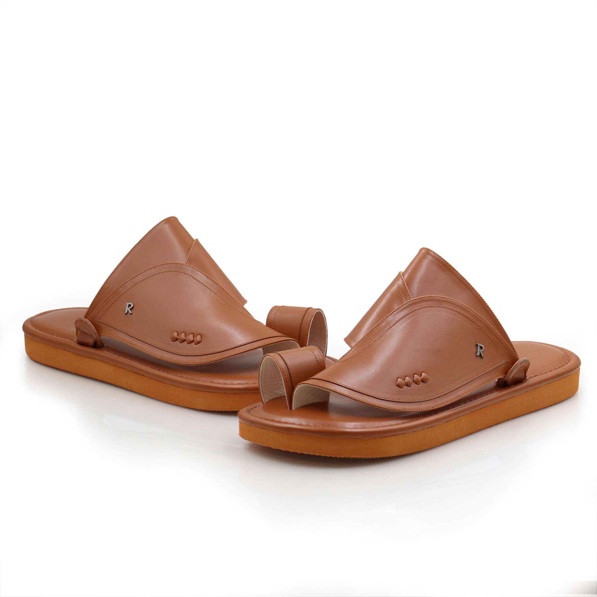 حذاء شرقي جملي جلد حذاء شرقي جملي جلد