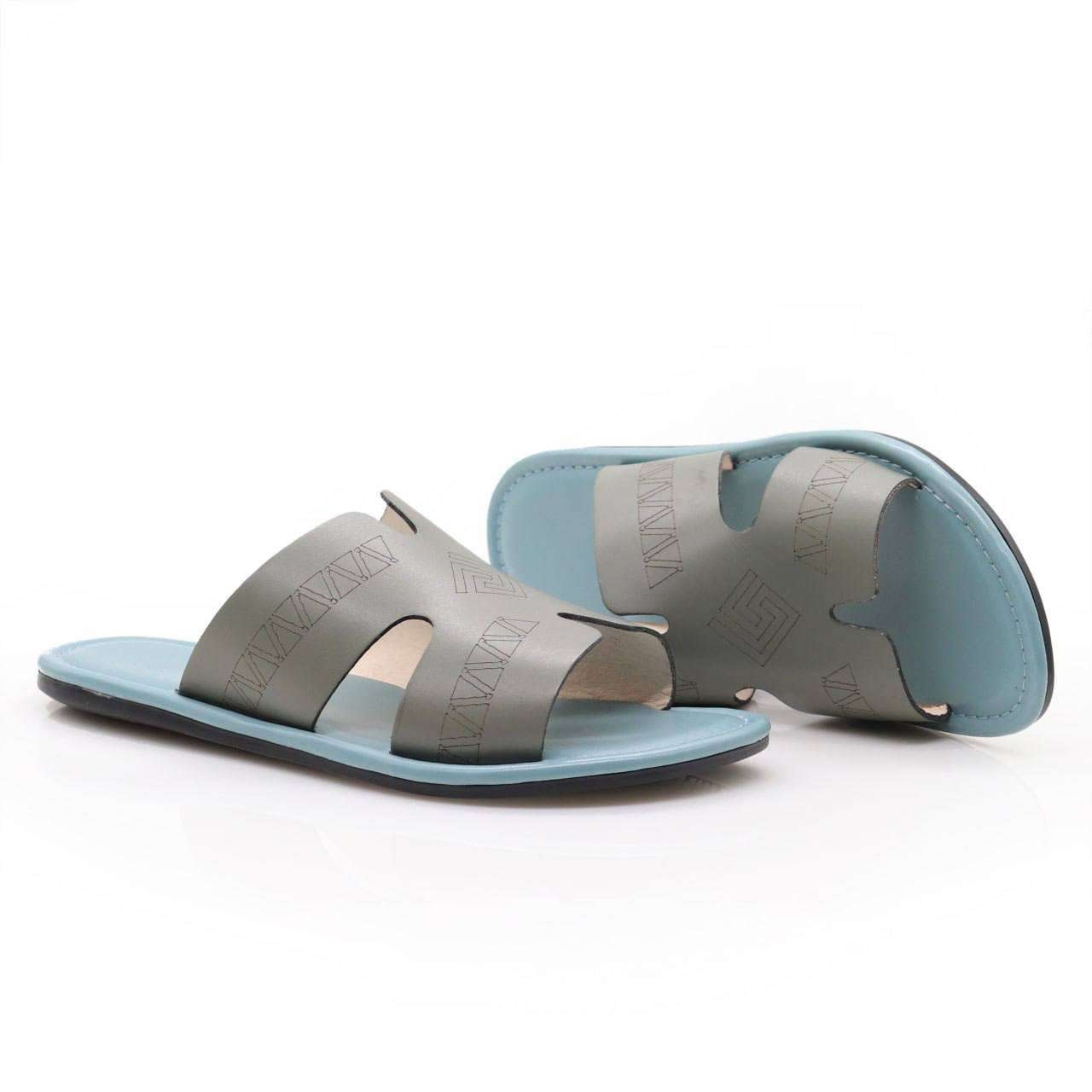 حذاء رصاصي بنعل سماوي 1 حذاء رصاصي بنعل سماوي 1