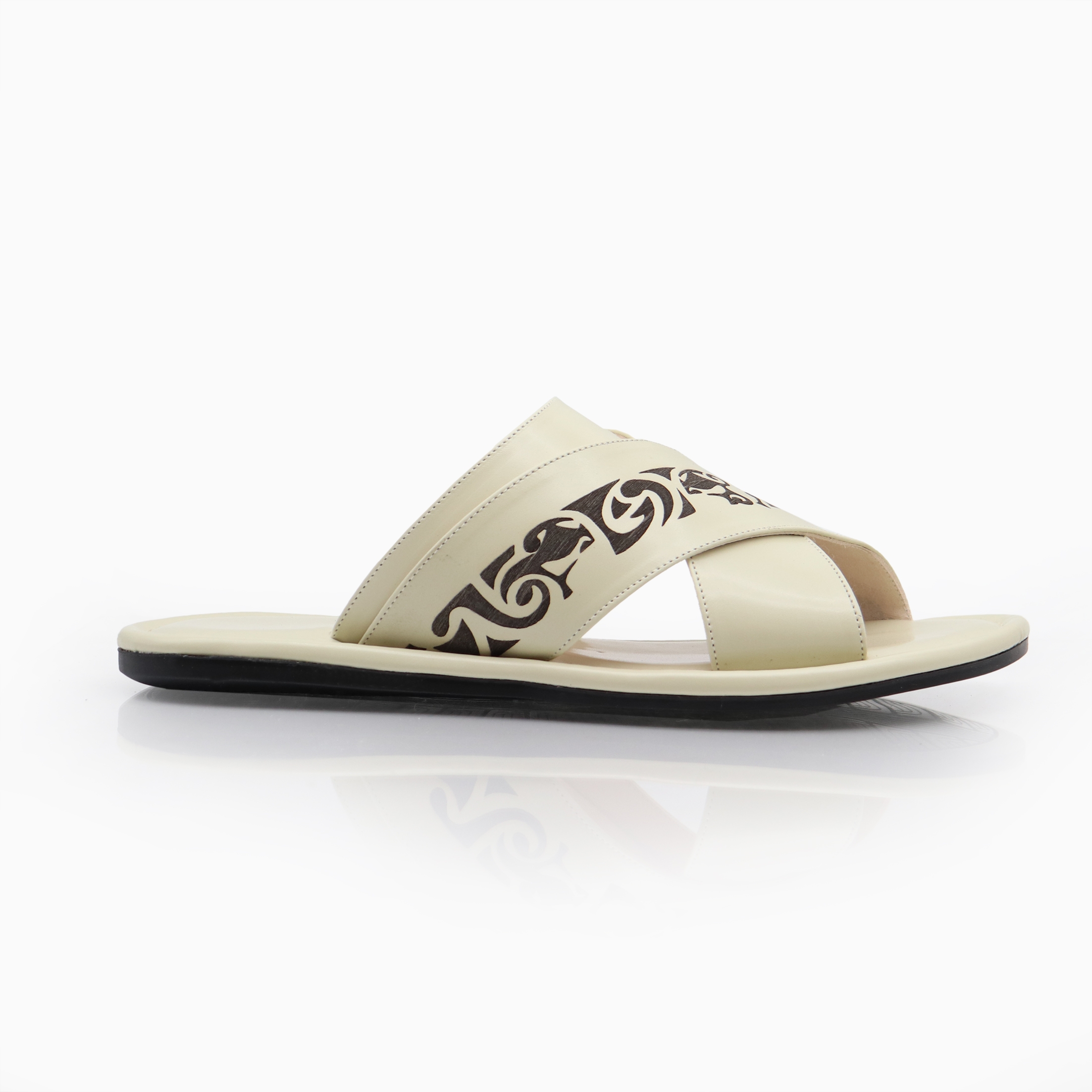 حذاء شرقي ابيض 3 حذاء شرقي ابيض 3