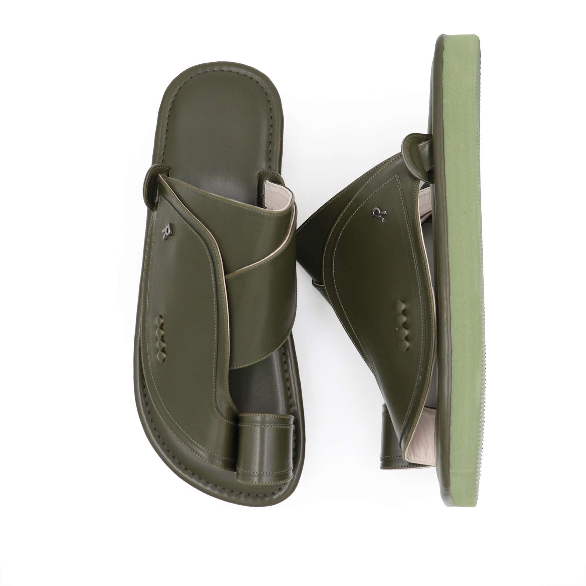 حذاء شرقي رصاصي بنعل أخضر 3 حذاء شرقي رصاصي بنعل أخضر 3