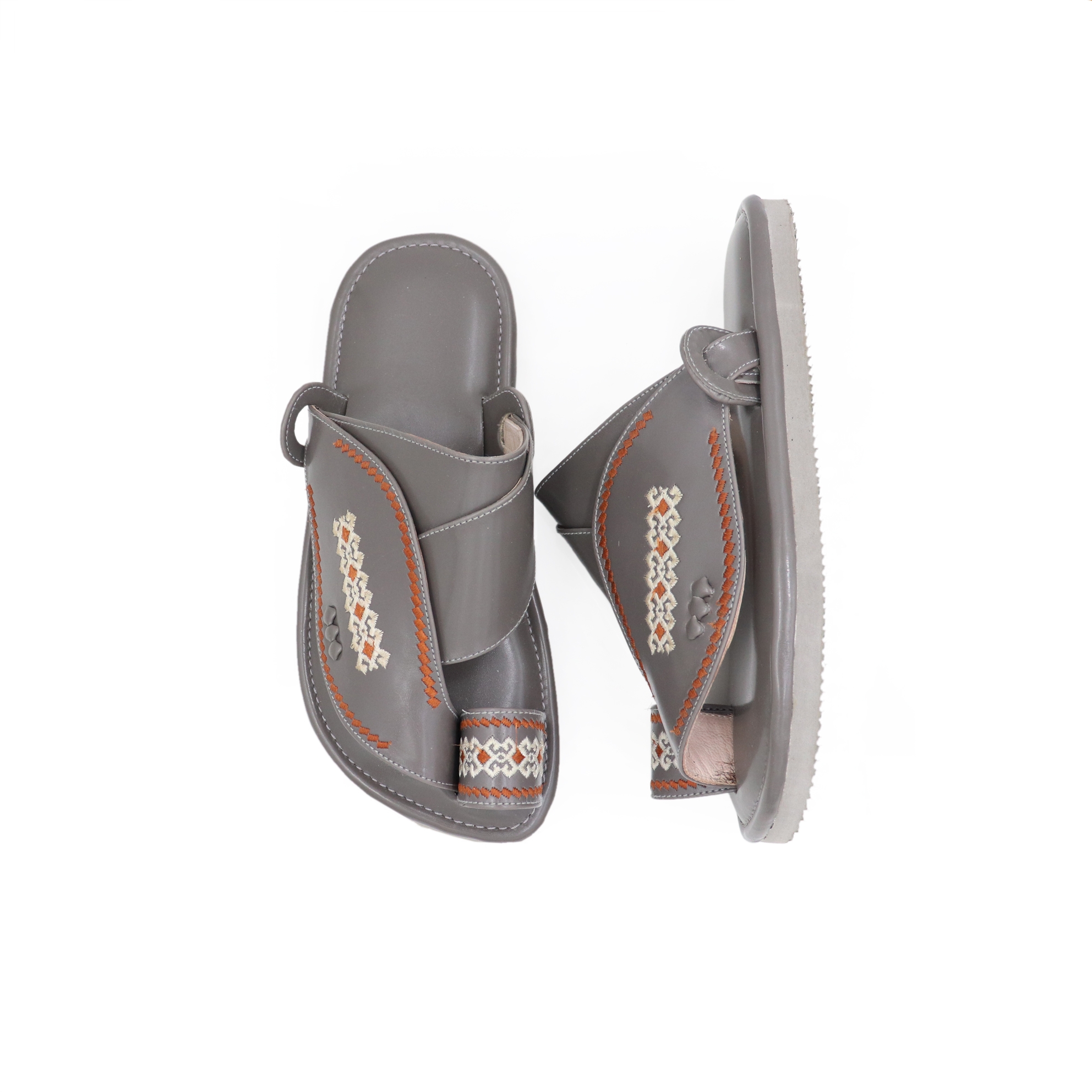 حذاء ولادي شرقي رمادي مطرز حذاء ولادي شرقي رمادي مطرز